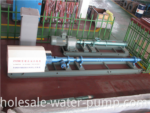 Supercharged horizontal multilevel water injection pump